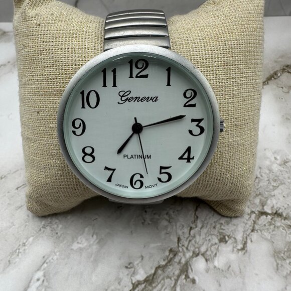 3/$30 Geneva Watch Women Matte Silver 43MM Large Dial Stretch Band New Battery - Picture 1 of 11